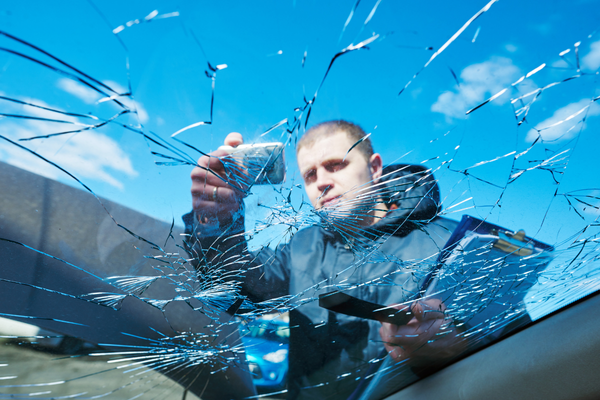 Navigating Auto Glass Insurance Claims: What Rock Hill Drivers Need to Know 1 Auto Glass Insurance 2